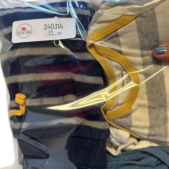 3-6 Month Baby Clothing Bundle - Picture 6 of 6